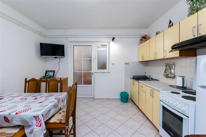 Apartman A2, na 5 osebe