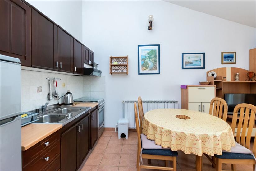 Apartman A4, na 3 osebe