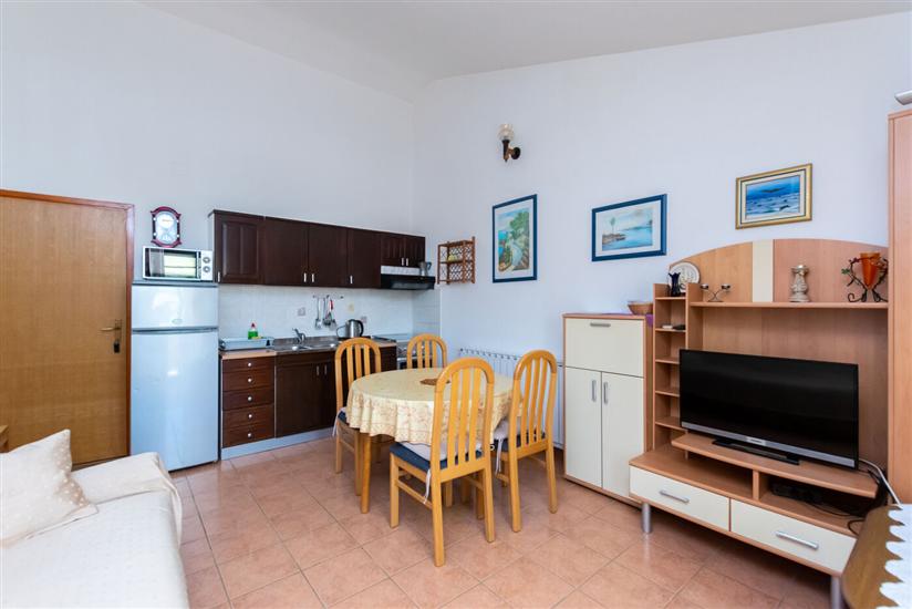 Apartman A4, na 3 osebe