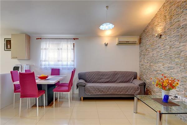 House K1, for 5 persons