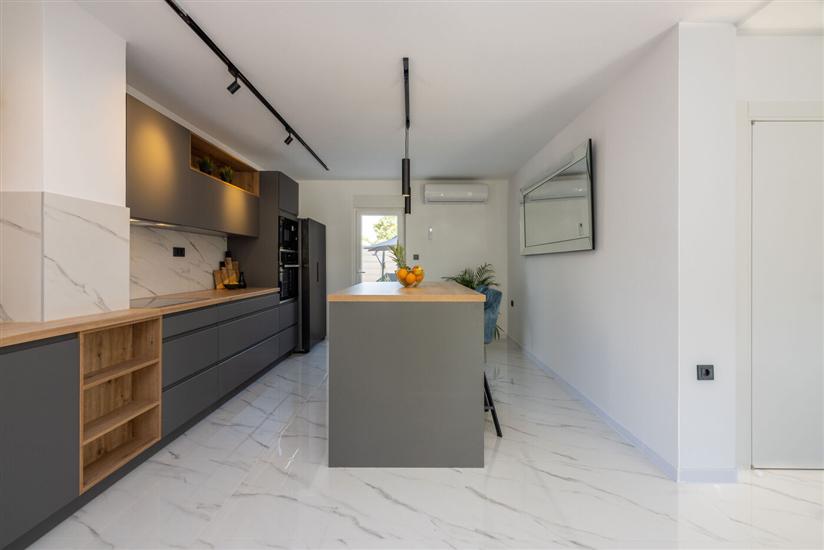 House K1, for 8 persons