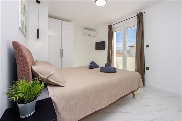 House K1, for 8 persons