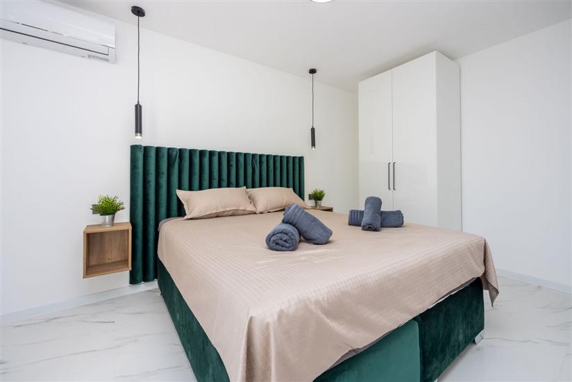 House K1, for 8 persons