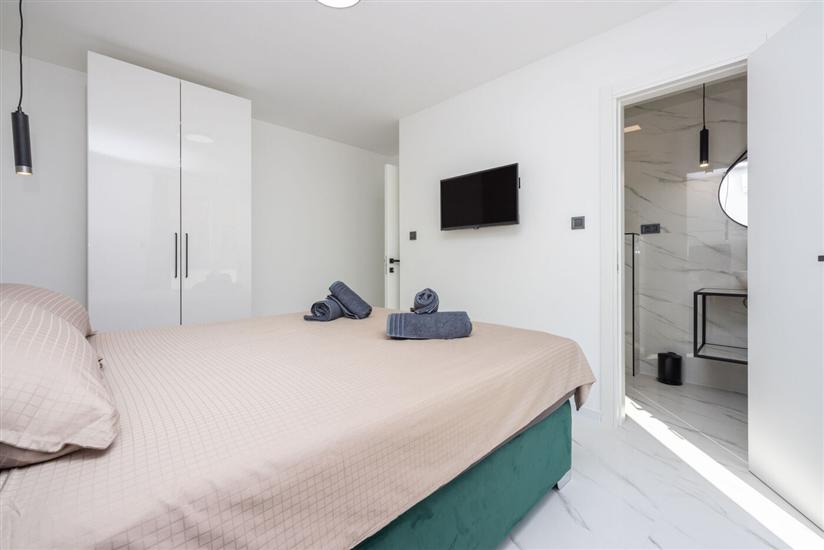 House K1, for 8 persons