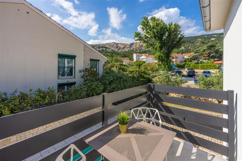 House K1, for 8 persons