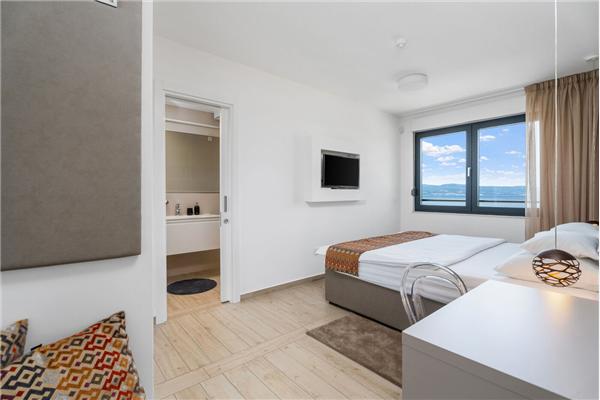 House K1, for 8 persons