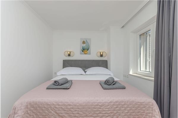 Apartment A1, for 5 persons