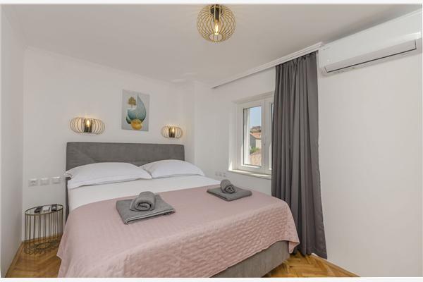 Apartment A1, for 5 persons