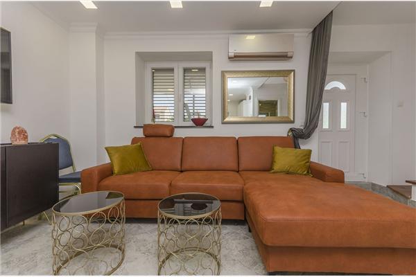 Apartment A1, for 5 persons