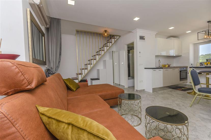 Apartment A1, for 5 persons