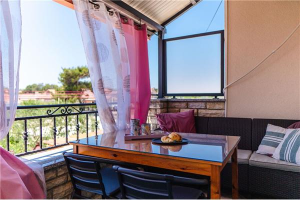 Apartment A1, for 4 persons