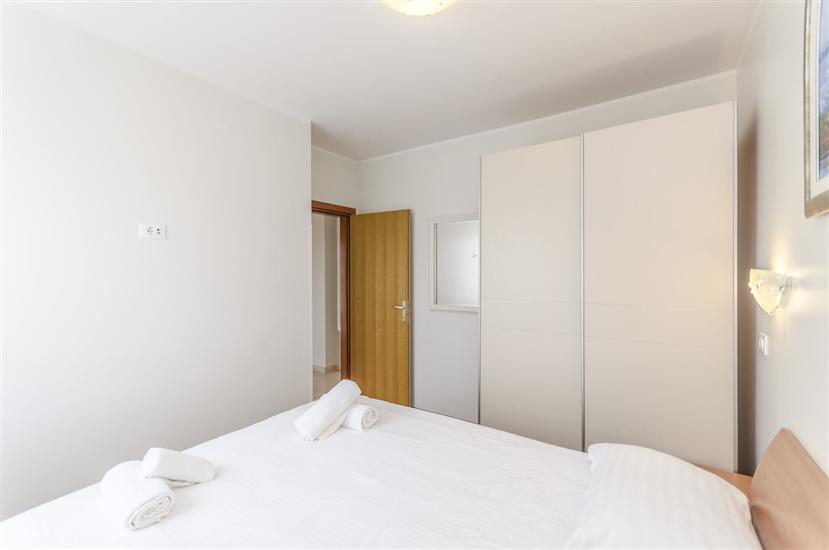 Apartment A6, for 6 persons