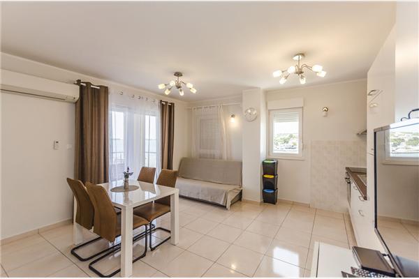 Apartment A6, for 6 persons