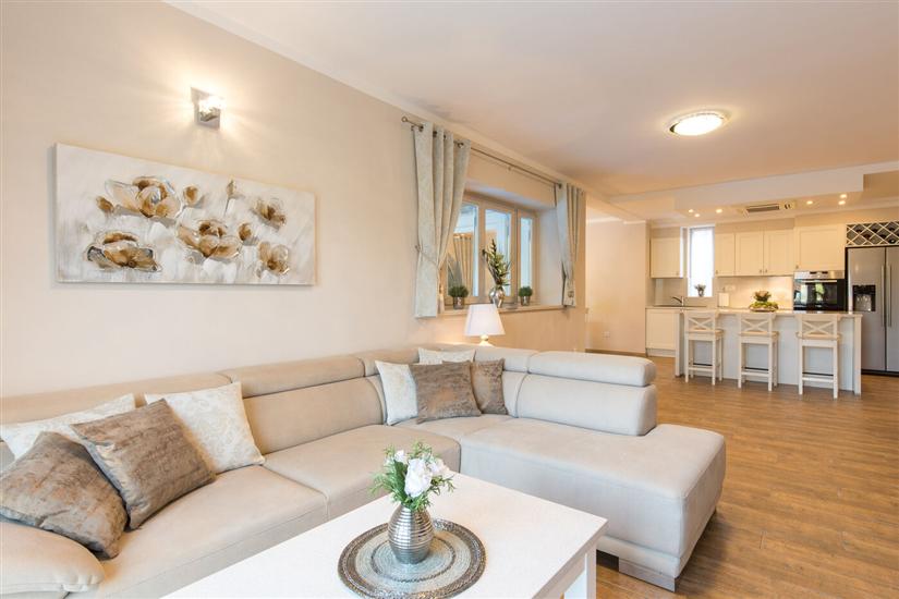 House K1, for 8 persons