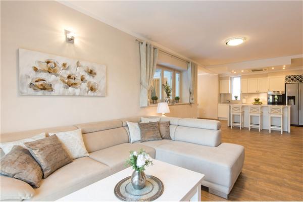 House K1, for 8 persons