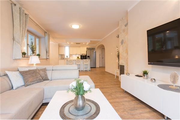 House K1, for 8 persons