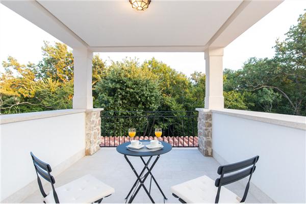 House K1, for 8 persons