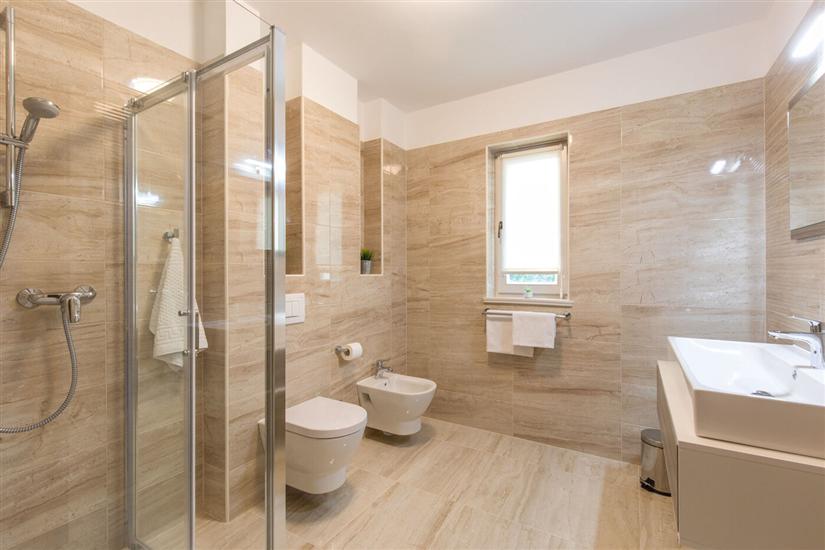 House K1, for 8 persons