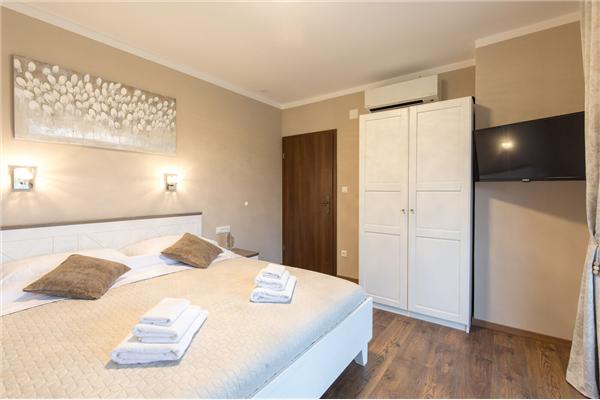 House K1, for 8 persons