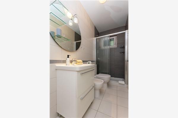 Apartment A1, for 5 persons