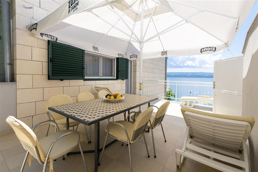 Apartment A1, for 5 persons