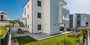 Apartment - Njivice - island Krk