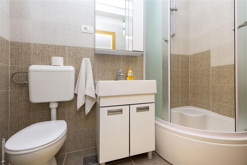 Apartment A2, for 4 persons