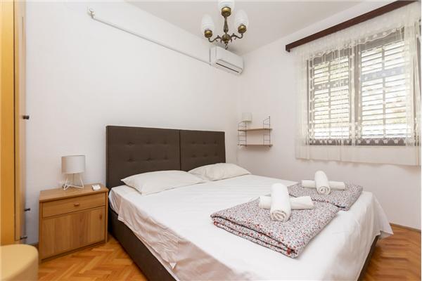 Apartment A1, for 8 persons