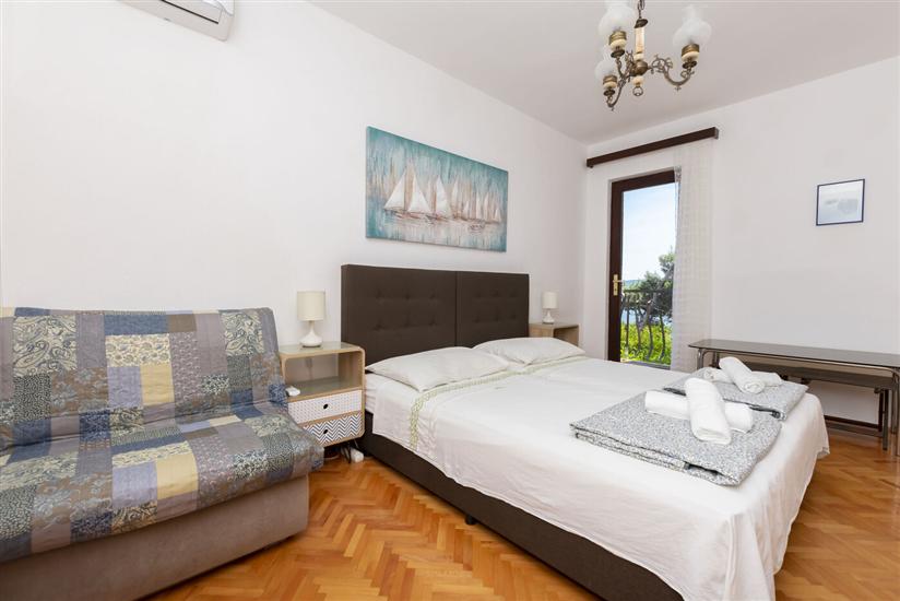 Apartment A1, for 8 persons