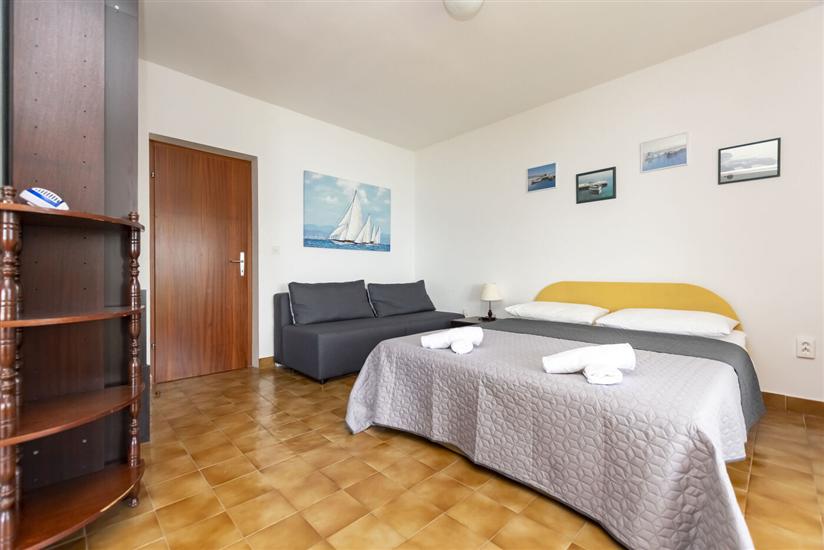 Apartment A1, for 8 persons