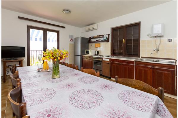 Apartment A1, for 8 persons