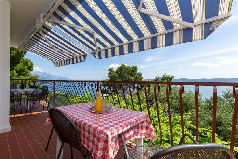 Apartment A1, for 8 persons