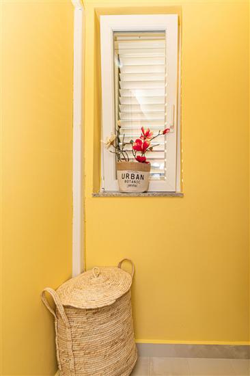 House K1, for 12 persons