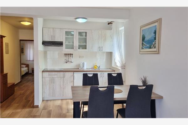 Apartment A1, for 5 persons