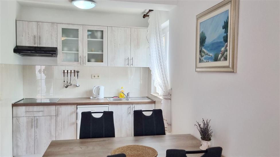 Apartment A1, for 5 persons