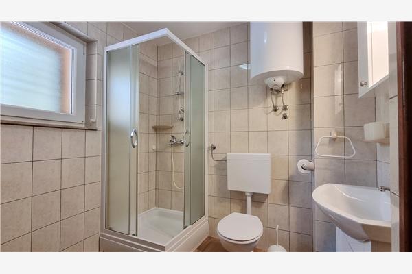 Apartment A1, for 5 persons