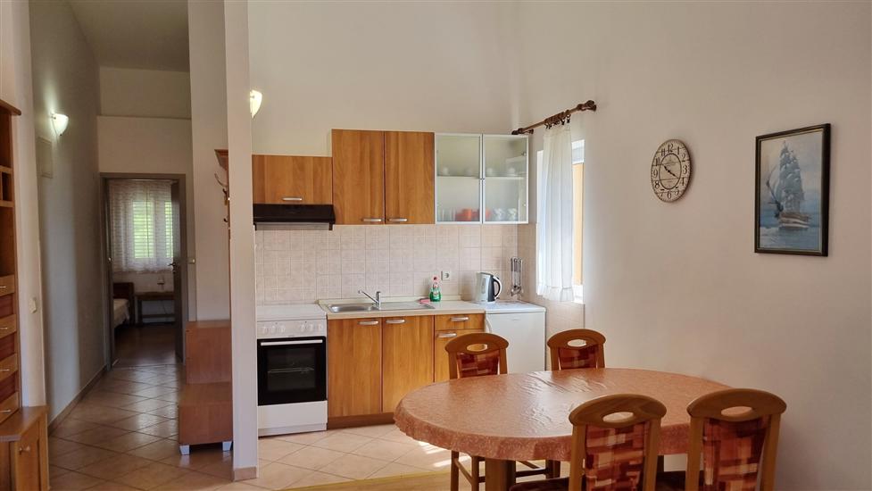 Apartment A2, for 5 persons