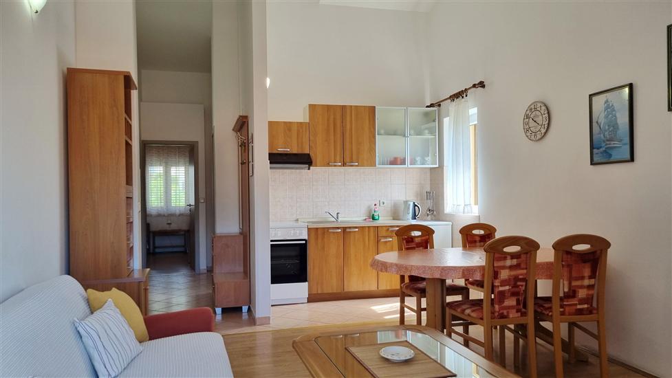 Apartment A2, for 5 persons