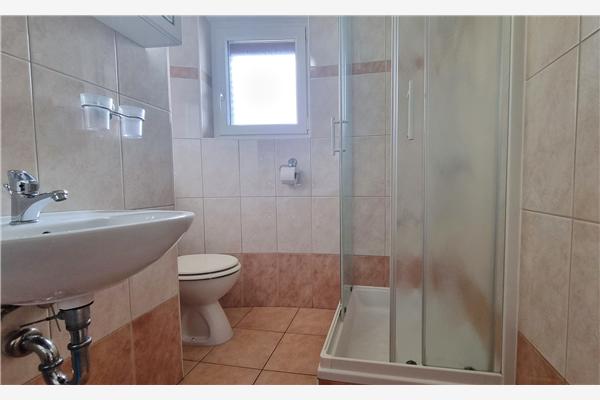 Apartment A2, for 5 persons