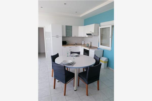 Apartment A5, for 6 persons