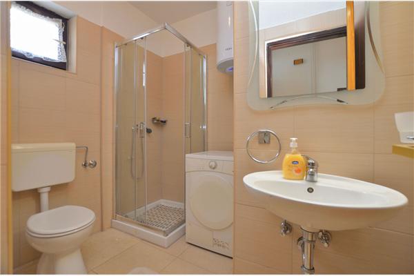 Room S2, for 2 persons