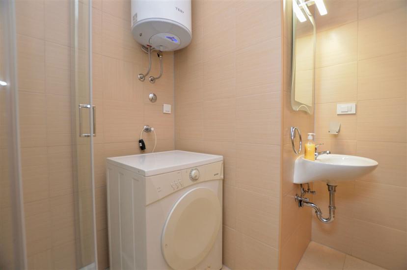 Room S2, for 2 persons