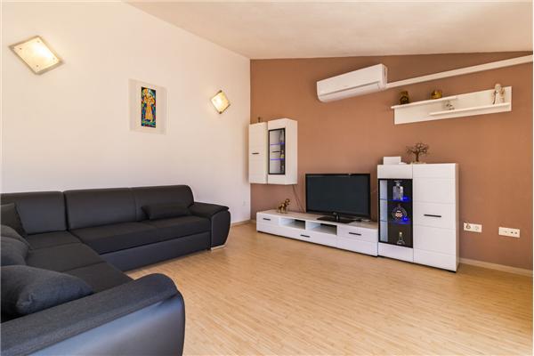 Apartment A1, for 6 persons