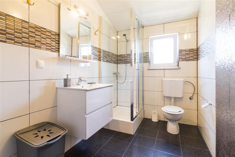 Apartment A1, for 6 persons