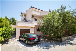 Apartment - Solin