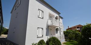 Apartment - Njivice - island Krk