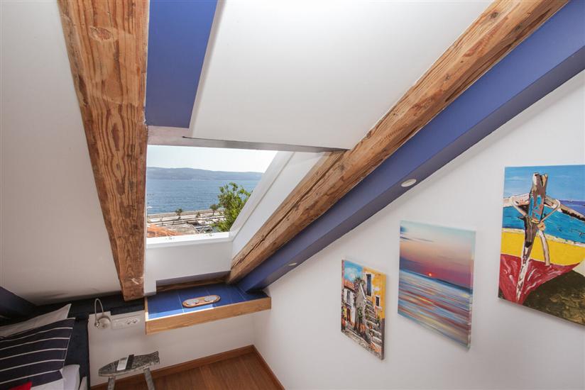 Apartment A2, for 6 persons