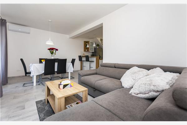 Apartment A1, for 6 persons
