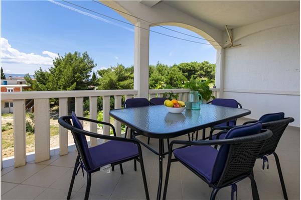 Apartment A1, for 6 persons