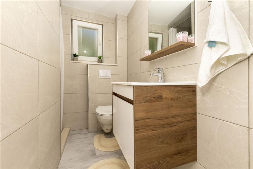 Apartment A1, for 6 persons